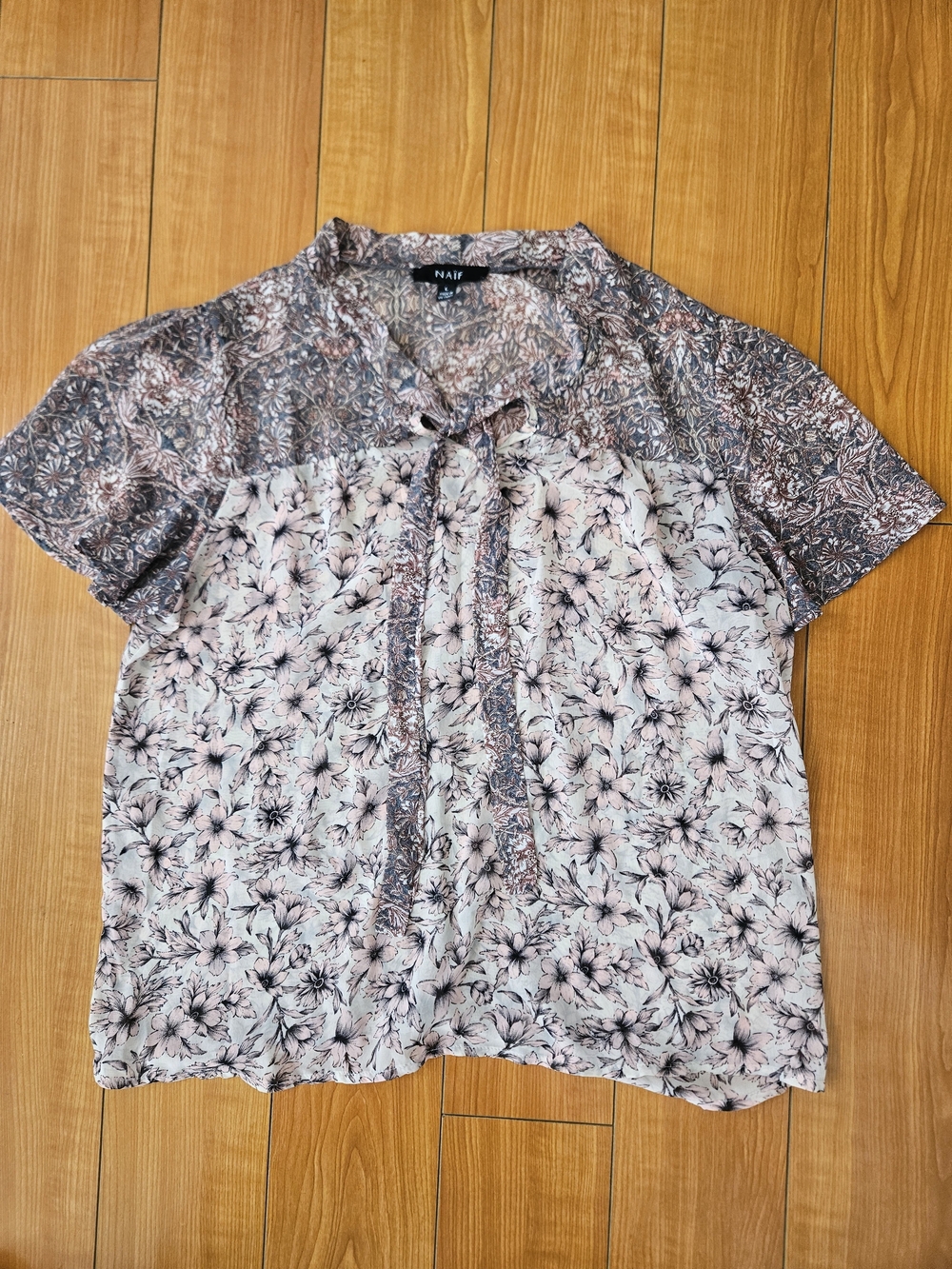 NEVER WORN! NAIF Pink Floral V-Neck Boho Blouse Top Sz Size Large - Picture 5 of 14